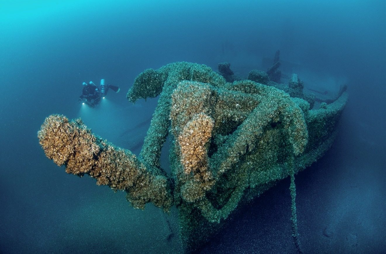 Anchors on the detroit wreck