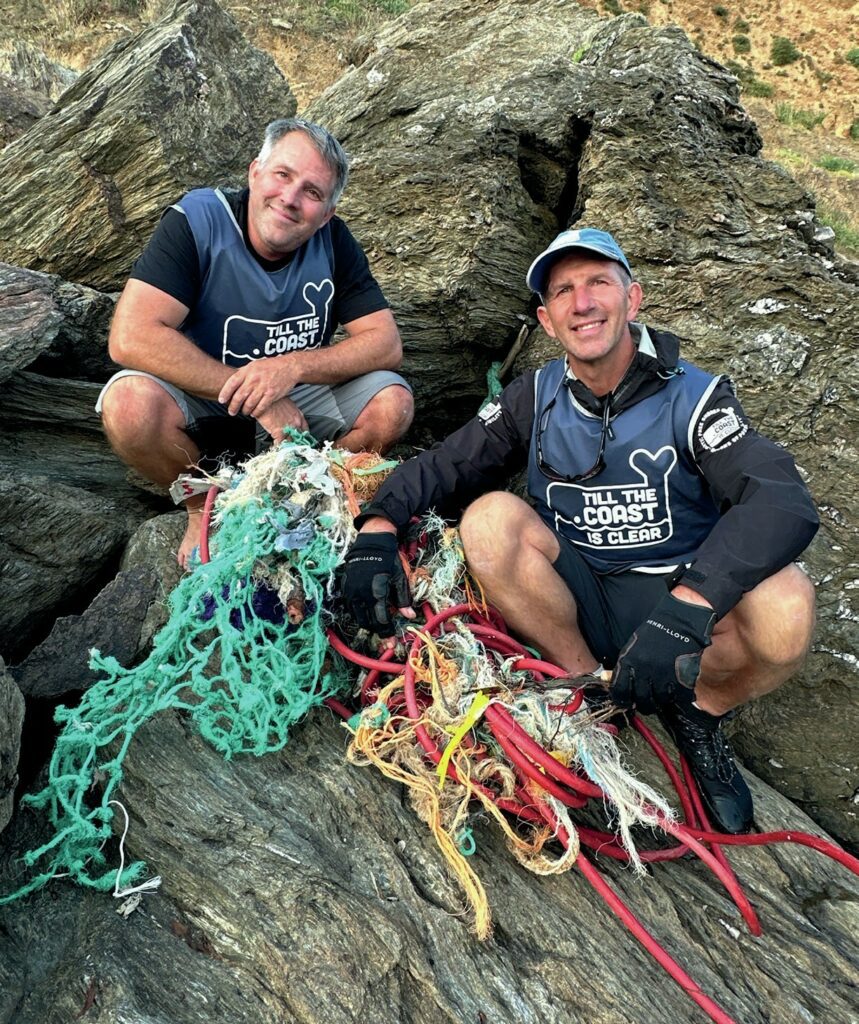 Removing old fishing nets
